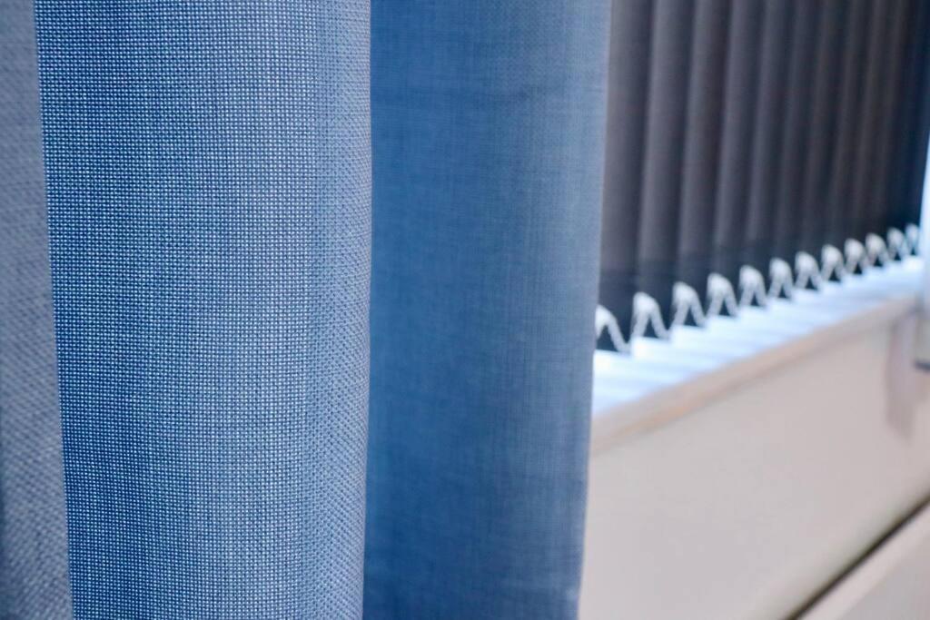 Lovely Staycation With Family Free Parking & Wifi Leeds  Extérieur photo